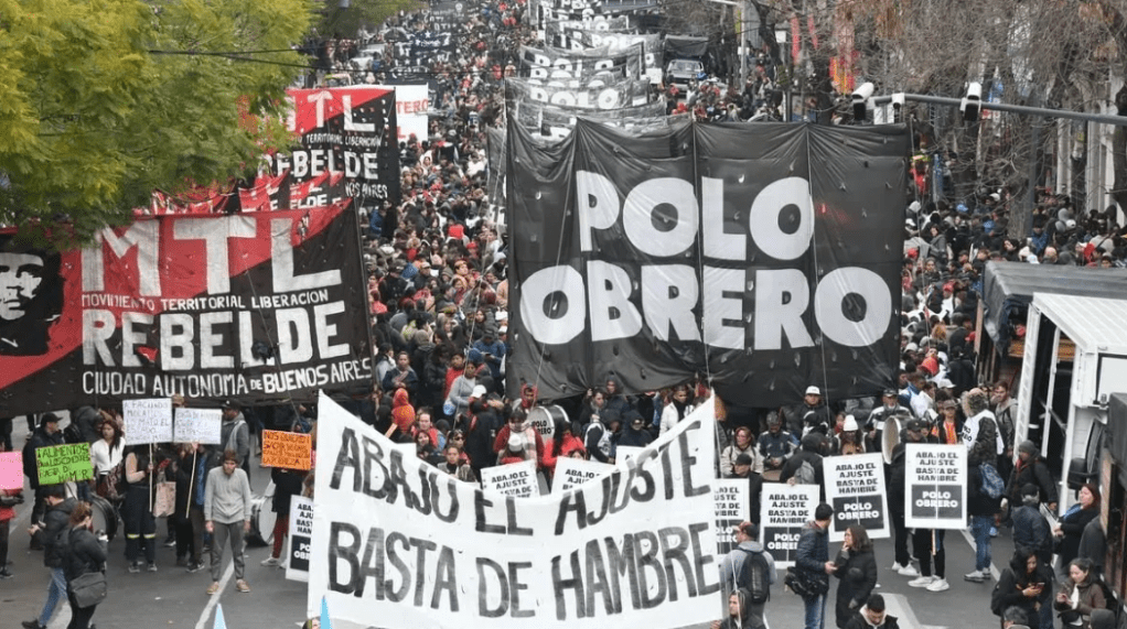 El Gobierno de Javier Milei eliminó los intermediarios en los planes sociales tras constatar prácticas extorsivas hacia los beneficiarios, que ahora son investigadas por la&nbsp;Justicia